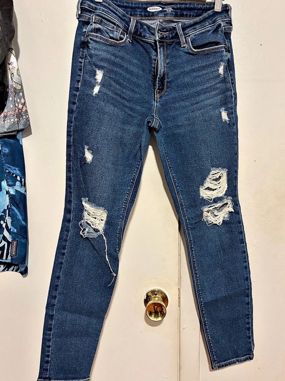 Old Navy Rockstar Super Skinny Mid-Rise Distressed Blue Skinny Jeans
